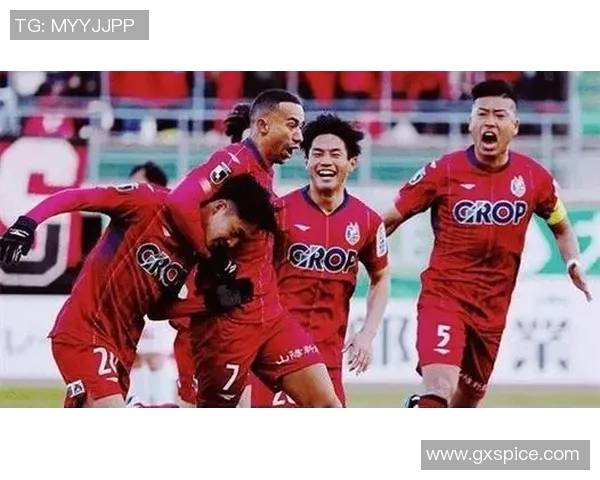 冈山绿雉与绿岛漩涡的精彩对决揭示足球战术与团队协作的魅力 冈山绿雉与绿岛漩涡的精彩对决揭示足球战术与团队协作的魅力