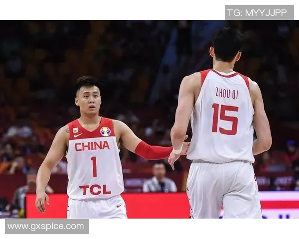 胡金秋的篮球之路：从青涩少年到CBA明星的奋斗历程与荣耀时刻