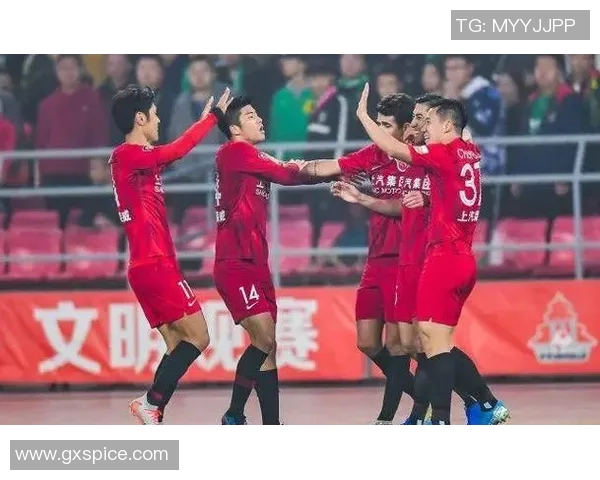 2017年上港队与泰达队激战回顾:一场精彩的中超对决与战术较量 2017年上港队与泰达队激战回顾:一场精彩的中超对决与战术较量