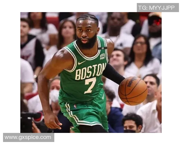 杰伦布朗在NBA赛场上的崛起与未来发展潜力分析