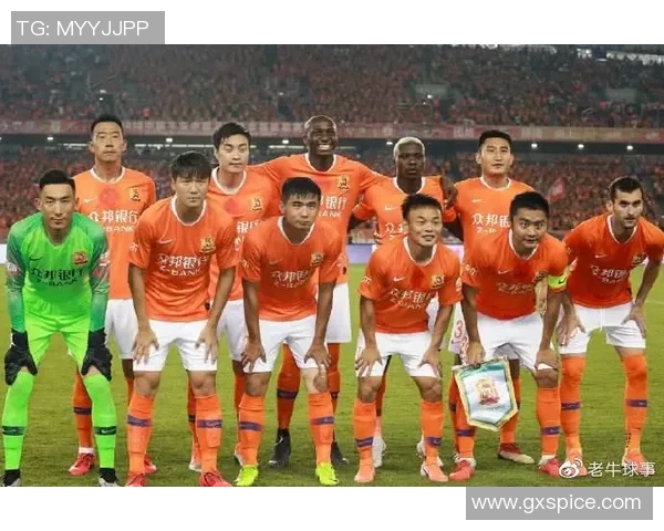 武汉卓尔迎战河南建业争夺中超联赛关键三分的激烈对决 武汉卓尔迎战河南建业争夺中超联赛关键三分的激烈对决