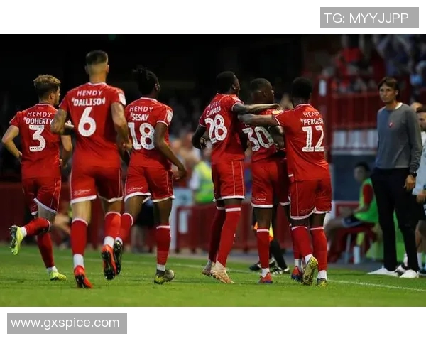 曼联迎战诺维奇联赛杯激战在即球迷期待精彩对决